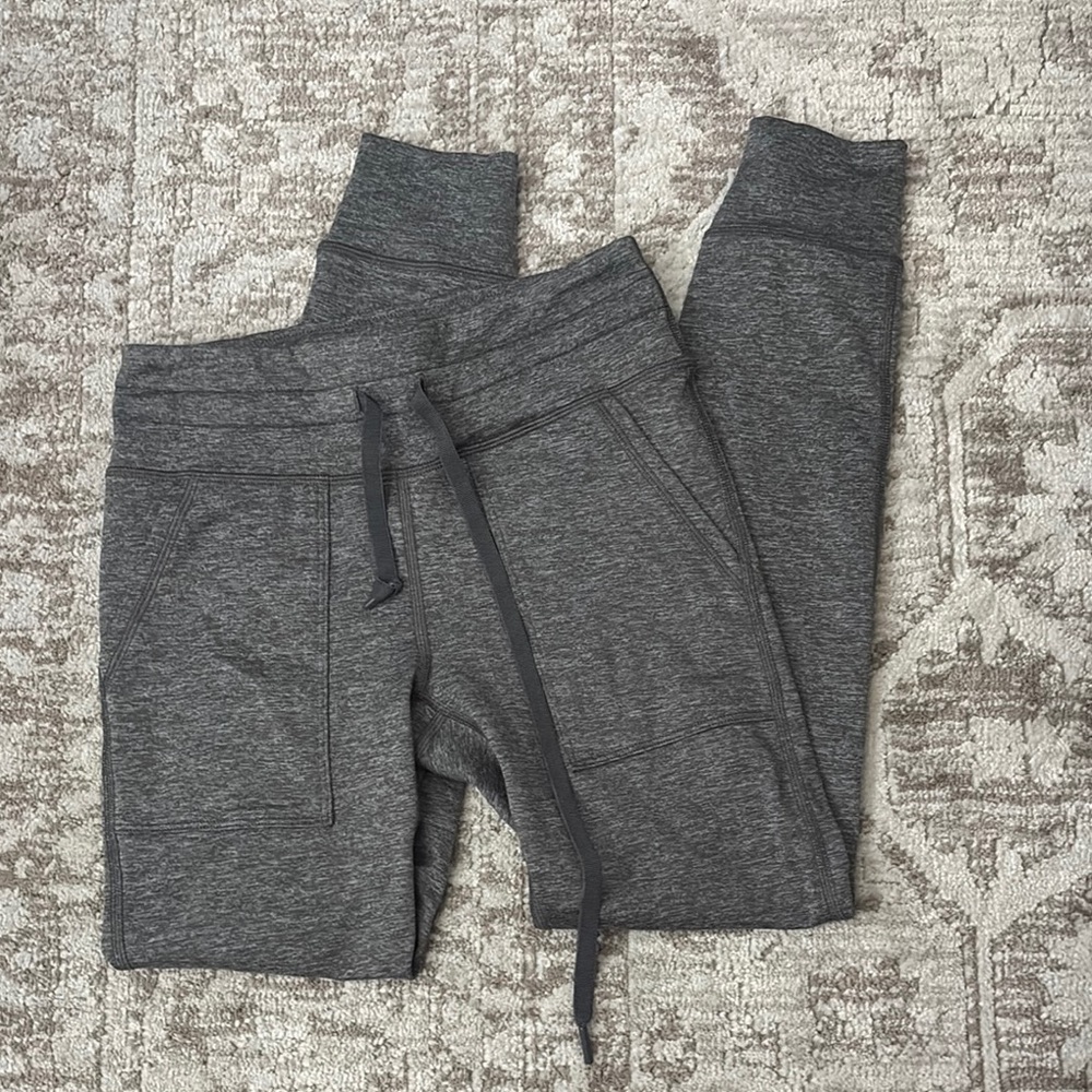 Woman’s AERIE leggings